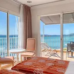 Roc - 4 Etoiles Les Pieds Dans L'eau Hotel 4*