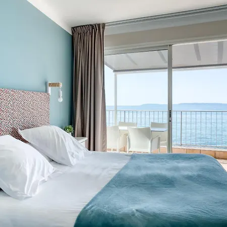Roc - 4 Etoiles Les Pieds Dans L'eau Hotel 4*