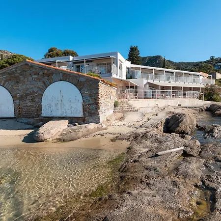 Hotel Roc - 4 Etoiles Les Pieds Dans L'eau Le Lavandou