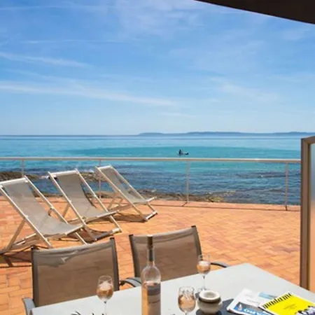 Roc - 4 étoiles Les Pieds Dans L'eau 4* Le Lavandou