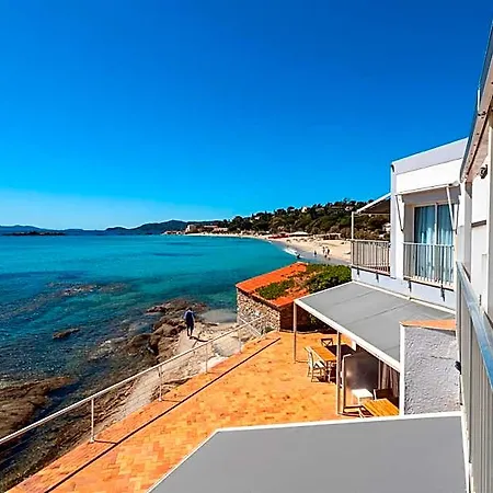 Hotel Roc - 4 étoiles Les Pieds Dans L'eau 4*