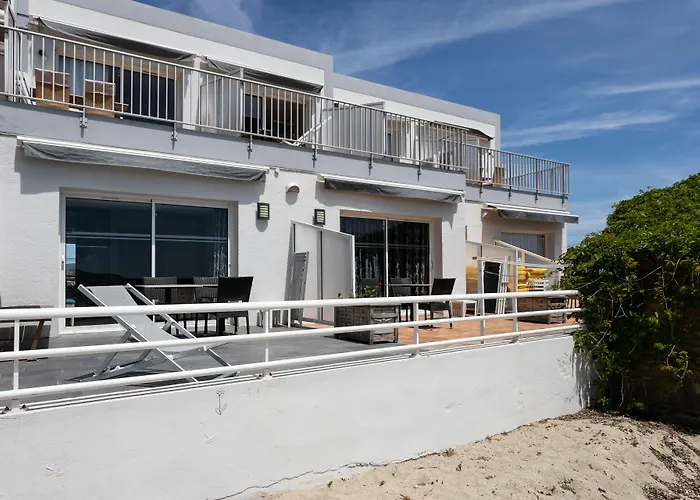 Hotel Roc - 4 Etoiles Les Pieds Dans L'eau Le Lavandou