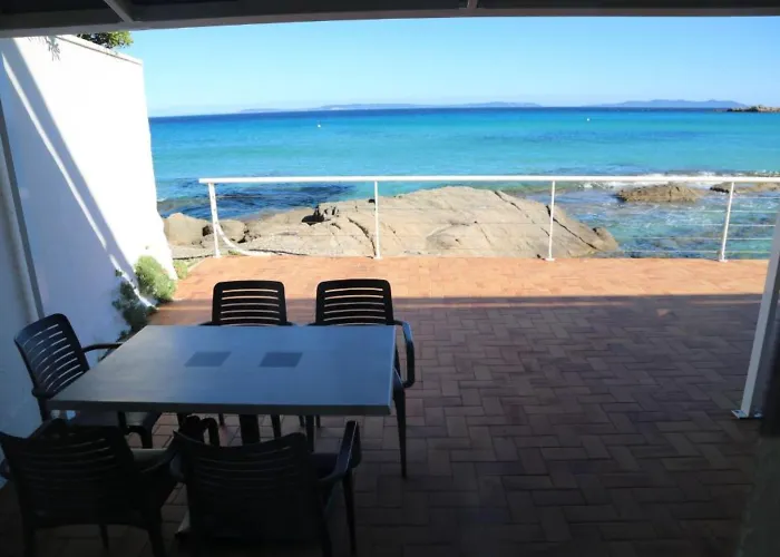 Roc - 4 Etoiles Les Pieds Dans L'eau Hotel Le Lavandou